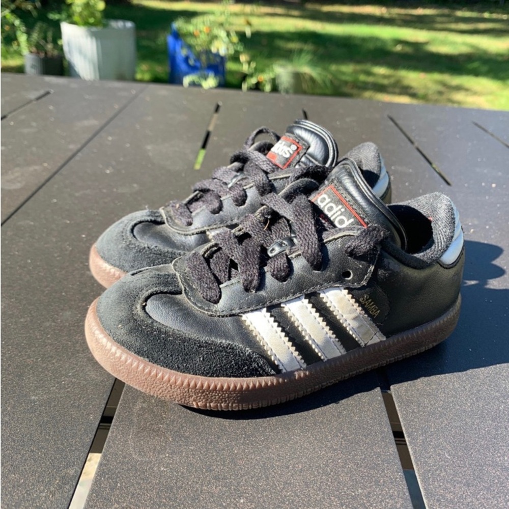 Adidas Sambas size 10 toddler